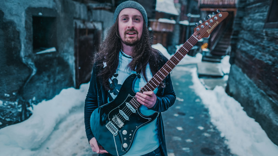 Аристы Ibanez: виртуозный гитарист Джек Гардинер